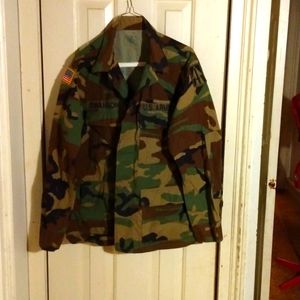 U. S. Army jacket medium.